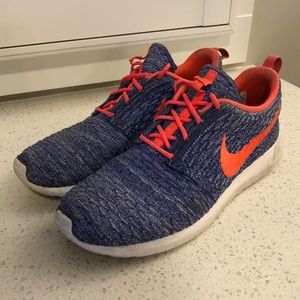 Nike Rosche Run Flyknit Purple Hyper Crimson
